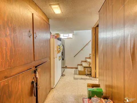 Entry Way - 1263 Maple, Monroe, MI 48162 photo 1 of 1