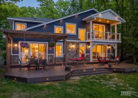 Exterior - 4765 Lancelot, Gladwin, MI 48624 photo 2 of 28