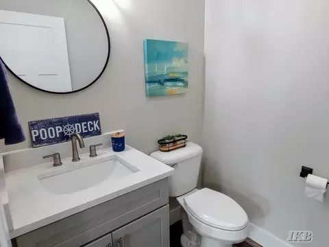 Bath - 4765 Lancelot, Gladwin, MI 48624 photo 1 of 10