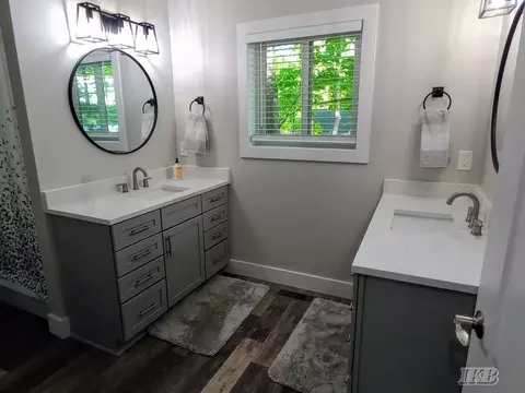 Bath - 4765 Lancelot, Gladwin, MI 48624 photo 5 of 10