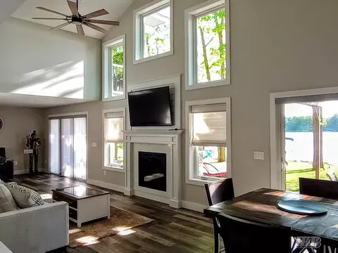 Living - 4765 Lancelot, Gladwin, MI 48624 photo 2 of 9