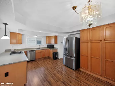 Kitchen - 15748 Robert, Macomb, MI 48044 photo 2 of 2