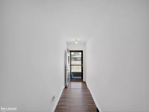 Entry Way - 15748 Robert, Macomb, MI 48044 photo 1 of 2