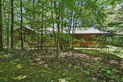 Exterior - 1026 Birch Rdg, Gladwin, MI 48624 photo 6 of 12