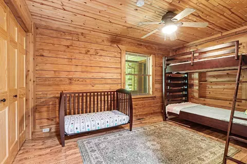 Bedroom - 1026 Birch Rdg, Gladwin, MI 48624 photo 3 of 4