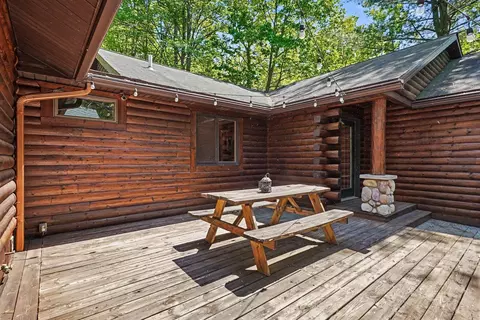 Exterior - 1026 Birch Rdg, Gladwin, MI 48624 photo 9 of 12