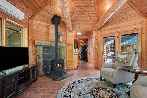 Living - 1026 Birch Rdg, Gladwin, MI 48624 photo 4 of 4