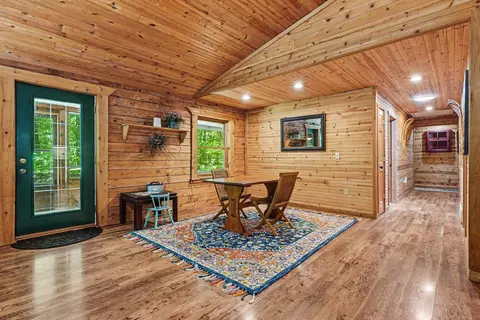 Entry Way - 1026 Birch Rdg, Gladwin, MI 48624 photo 1 of 1