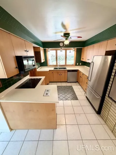 Kitchen - 780 White, Ishpeming, MI 49849 photo 1 of 5