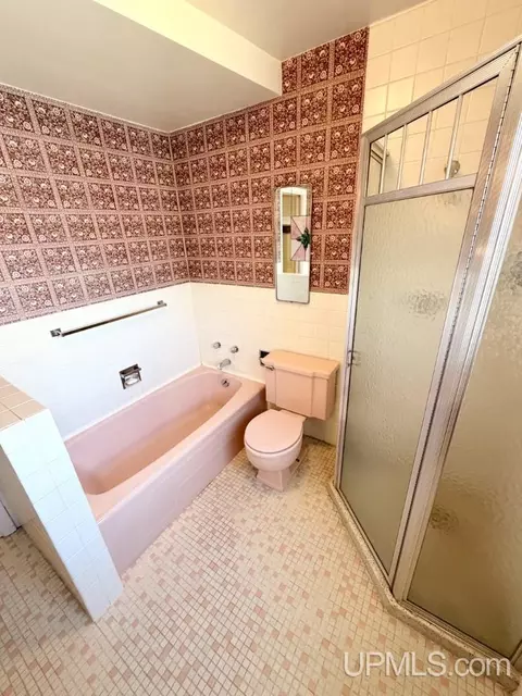 Bath - 780 White, Ishpeming, MI 49849 photo 2 of 3
