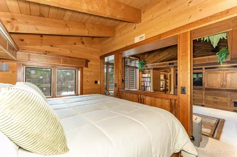 Bedroom - 23493 Twist Lk, Watersmeet, MI 49969 photo 1 of 7