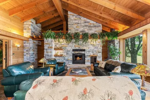 Living - 23493 Twist Lk, Watersmeet, MI 49969 photo 2 of 5