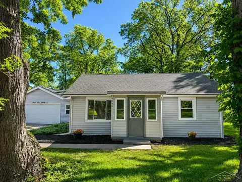 6490 Stroebel, Saginaw, MI 48609