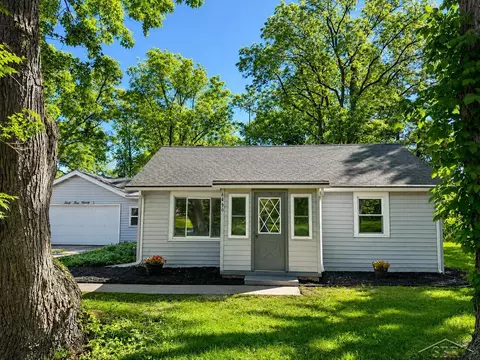 6490 Stroebel, Saginaw, MI 48609