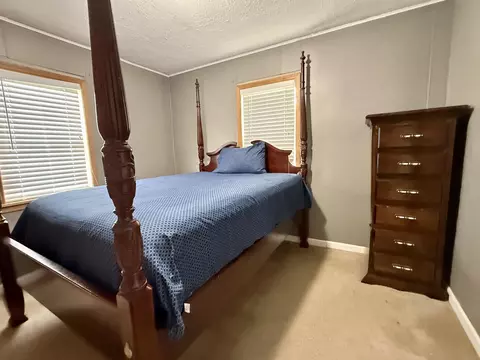 Bedroom - 3216 Elnor, Gladwin, MI 48624 photo 1 of 9