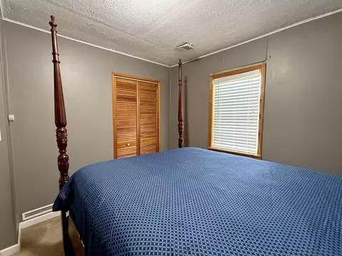 Bedroom - 3216 Elnor, Gladwin, MI 48624 photo 2 of 9