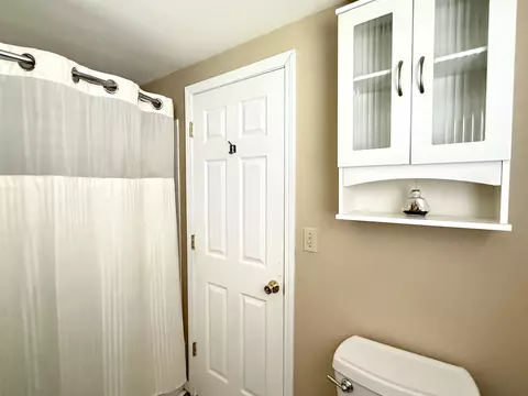 Bath - 3216 Elnor, Gladwin, MI 48624 photo 2 of 5