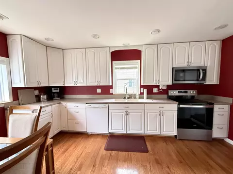 Kitchen - 3216 Elnor, Gladwin, MI 48624 photo 2 of 5