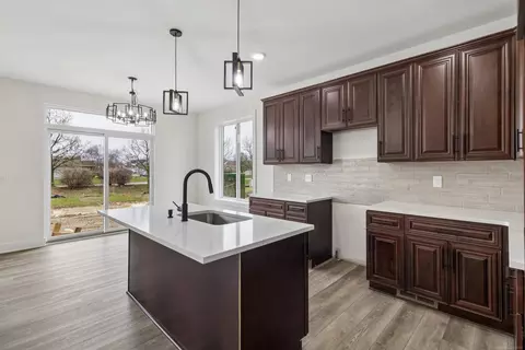 Kitchen - 45550 Gable, Macomb, MI 48044 photo 3 of 3