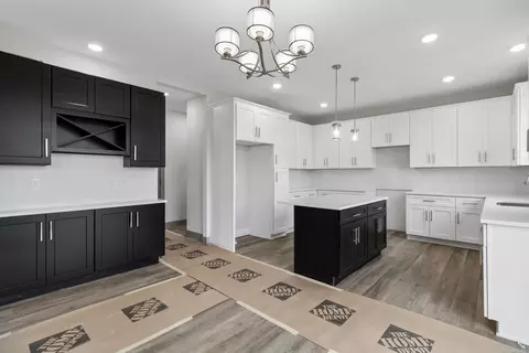 Kitchen - 45519 Gable, Macomb, MI 48044 photo 1 of 6