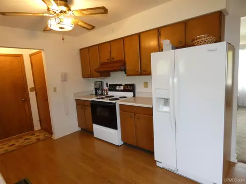 Kitchen - 16 Hemlock, White Pine, MI 49971 photo 2 of 2