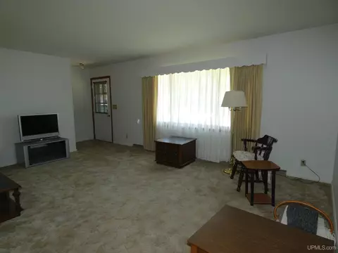 Living - 16 Hemlock, White Pine, MI 49971 photo 2 of 4