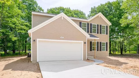 417 25th, Gladstone, MI 49837