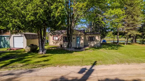 Exterior - 524 Hilo, Gladwin, MI 48624 photo 9 of 12