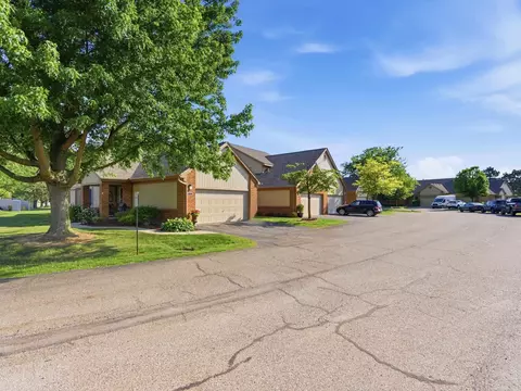 Exterior - 46860 High Mdws, Macomb, MI 48044 photo 7 of 7