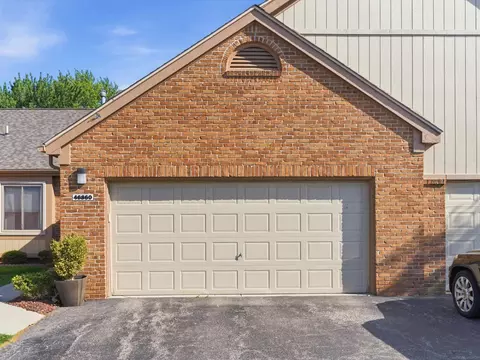 Exterior - 46860 High Mdws, Macomb, MI 48044 photo 2 of 7