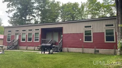 7990 W Herzog, Iron Mountain, MI 49801