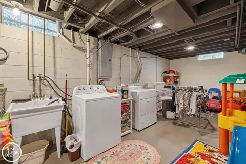Other - 432 Saddle, Grosse Pointe Woods, MI 48236 photo 4 of 7