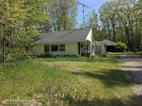 944 N Fairview, West Branch, MI 48661