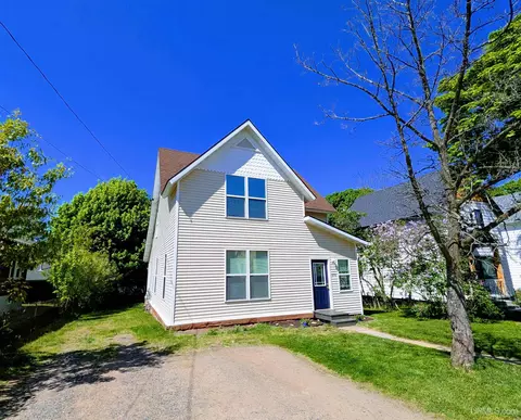 376 Alger, Marquette, MI 49855