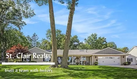 983 N Riverside, Saint Clair, MI 48079