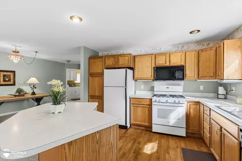 Kitchen - 9340 Rayna, Davison, MI 48423 photo 3 of 3