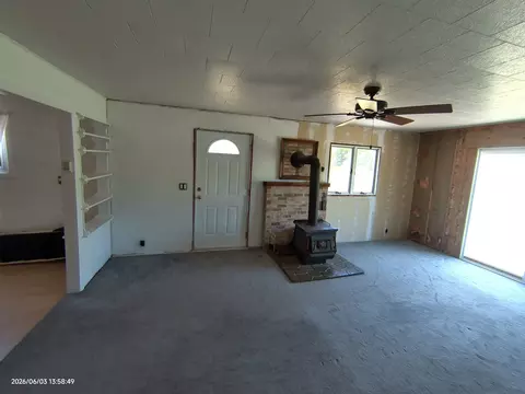 Living - 6579 Saw Ml, Harrison, MI 48625 photo 3 of 6