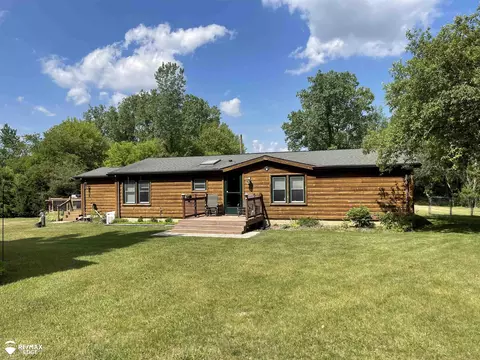 4573 Klam, Columbiaville, MI 48421