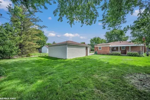 Exterior - 33247 Regal, Fraser, MI 48026 photo 5 of 6
