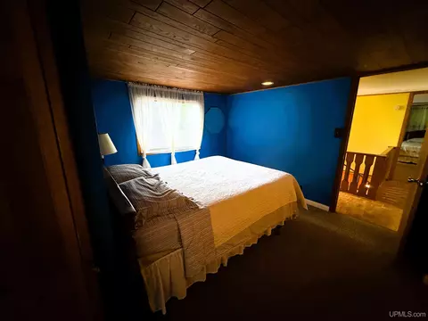 Bedroom - 16844 Goose Ln, Bergland, MI 49910 photo 4 of 7