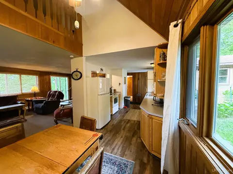 Entry Way - 16844 Goose Ln, Bergland, MI 49910 photo 2 of 3