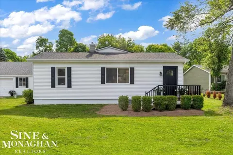 985 Fairledge, Lake Orion, MI 48362
