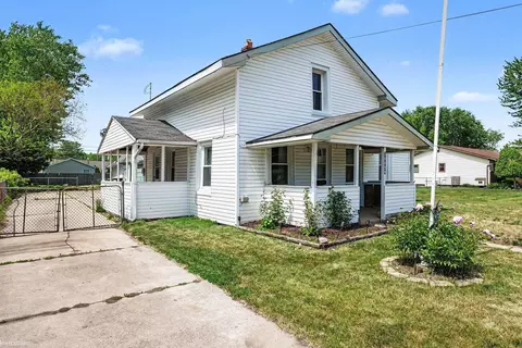 36899 Main, New Baltimore, MI 48047