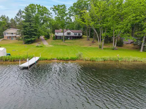 3152 Van Deusen, Harrison, MI 48625