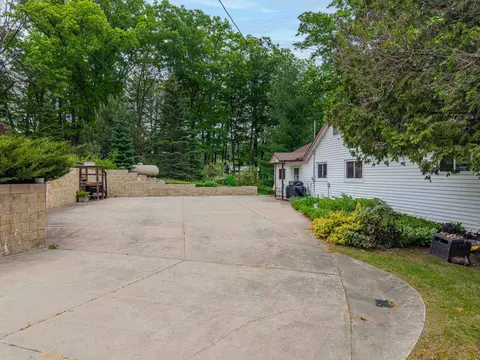 Exterior - 3152 Van Deusen, Harrison, MI 48625 photo 14 of 31