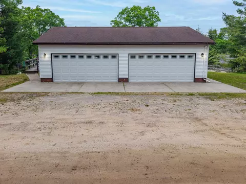 Exterior - 3152 Van Deusen, Harrison, MI 48625 photo 10 of 31
