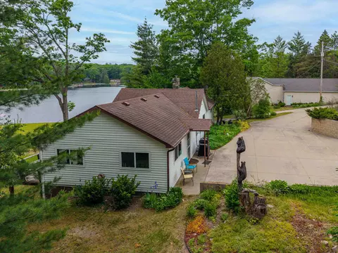 Exterior - 3152 Van Deusen, Harrison, MI 48625 photo 17 of 31