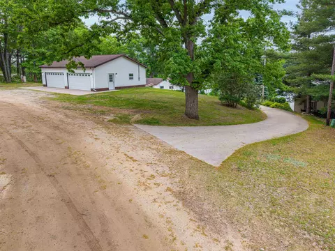 Exterior - 3152 Van Deusen, Harrison, MI 48625 photo 11 of 31