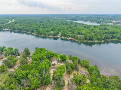 View/Area - 3152 Van Deusen, Harrison, MI 48625 photo 3 of 20