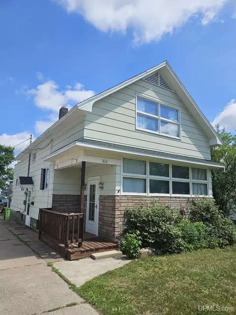 912 Erie, Crystal Falls, MI 49920